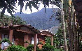 Paraiso Volcano Lodge